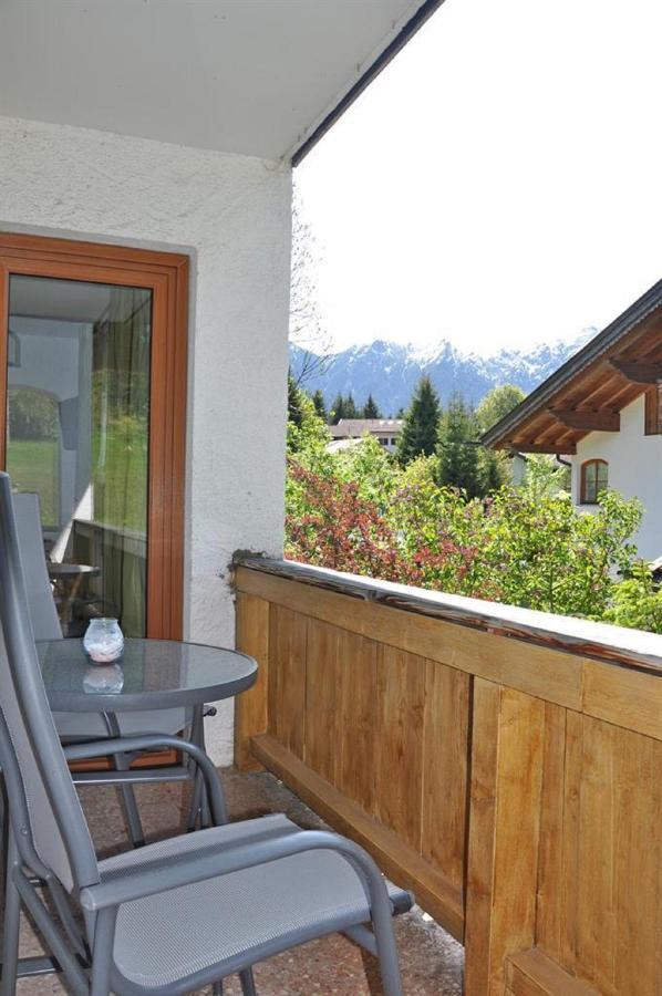 Gaestehaus Bergkristall Wallgau Eksteriør billede